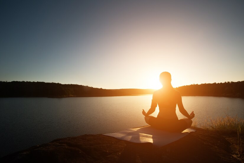 one-hiking-lifestyle-summer-yoga_1150-1002.jpg